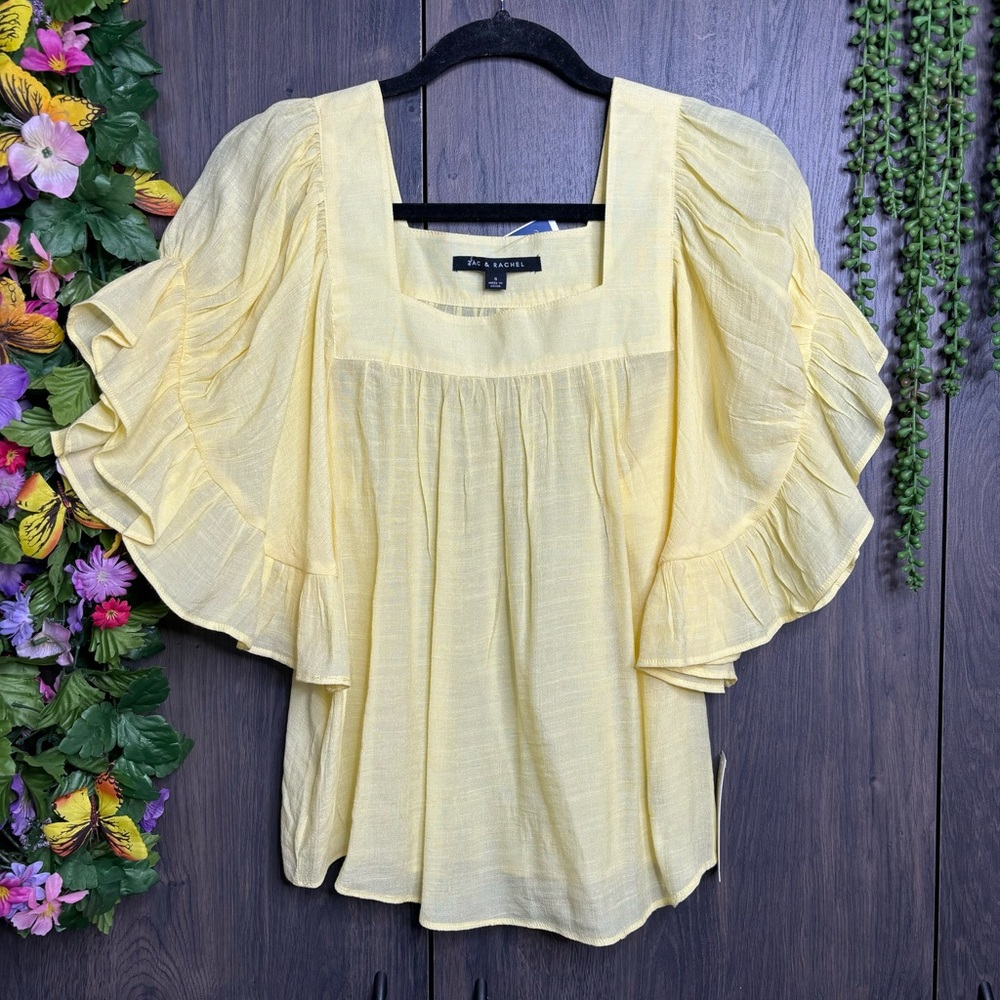 |🌼3/$30🌼NWT Zac & Rachel Vibrant Yellow Flutter Short Sleeve Top Size Small